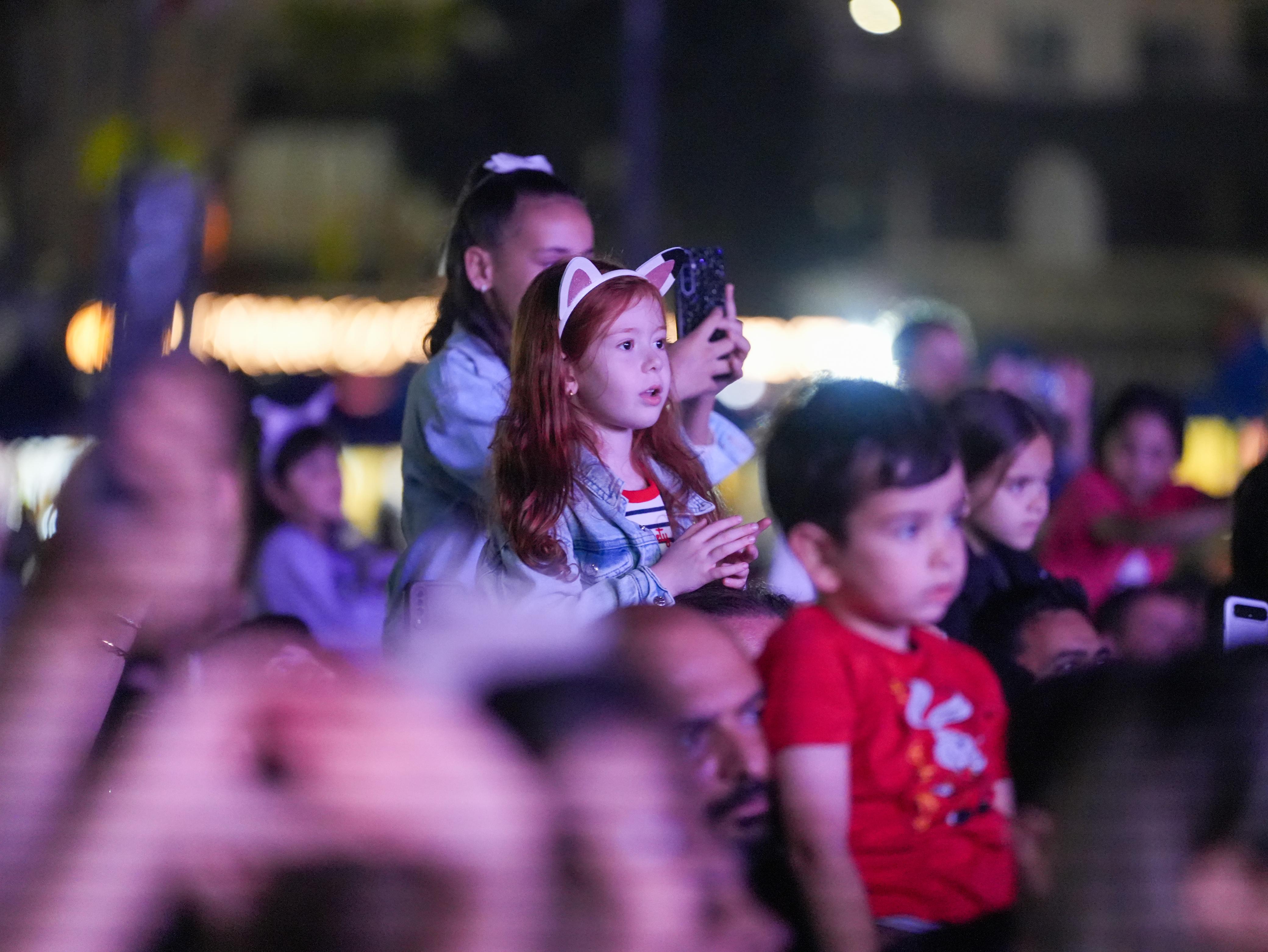TARSUS’TA FESTİVALİN İLK AKŞAMINDA ÇOCUKLARIN SEVİNCİNE MELİS FİS DAMGA VURDU - 19