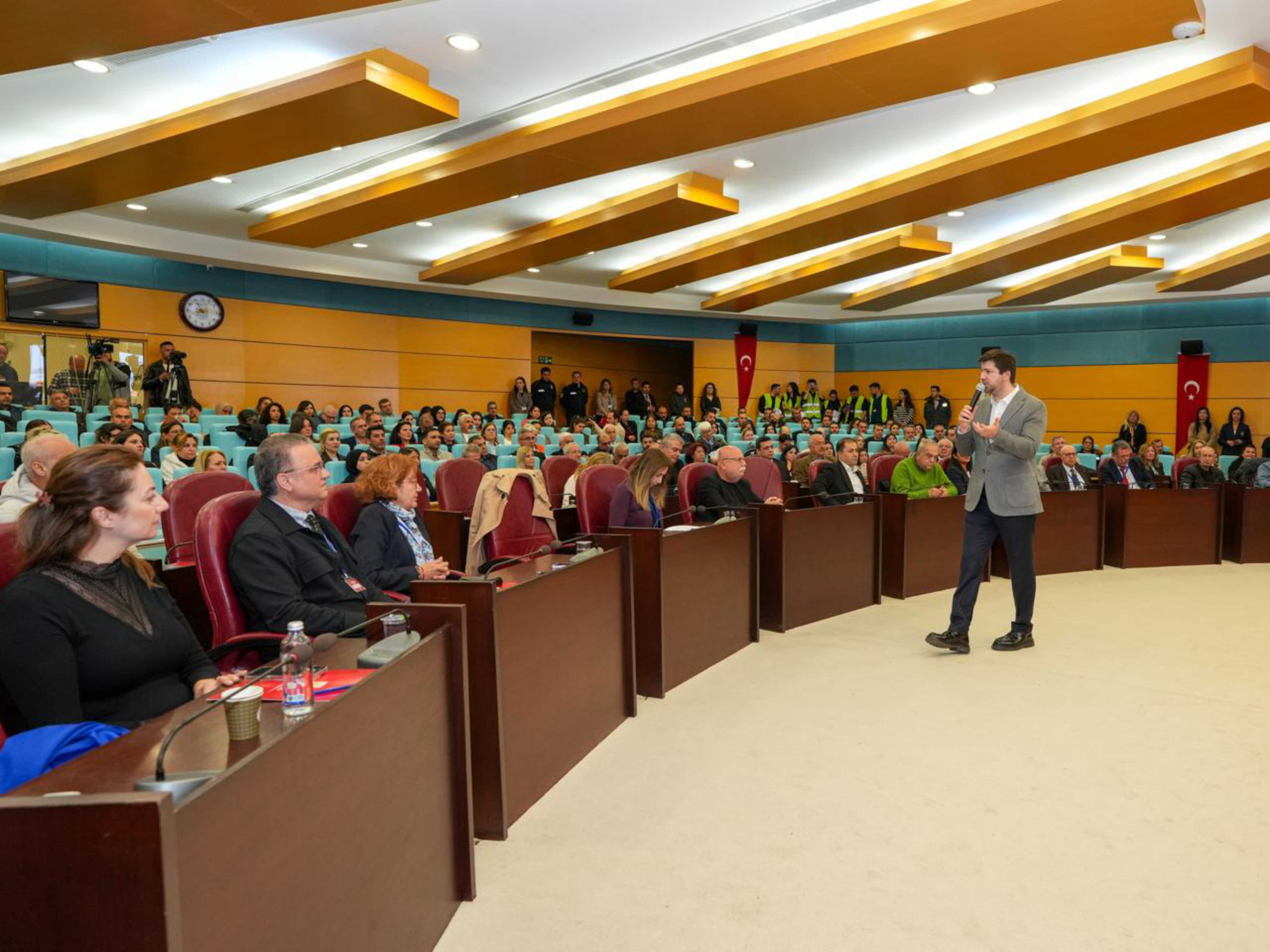 İŞ SAĞLIĞI VE GÜVENLİĞİ SEMPOZYUMU TARSUS BELEDİYESİ MECLİS SALONU’NDA GERÇEKLEŞTİRİLDİ - 2