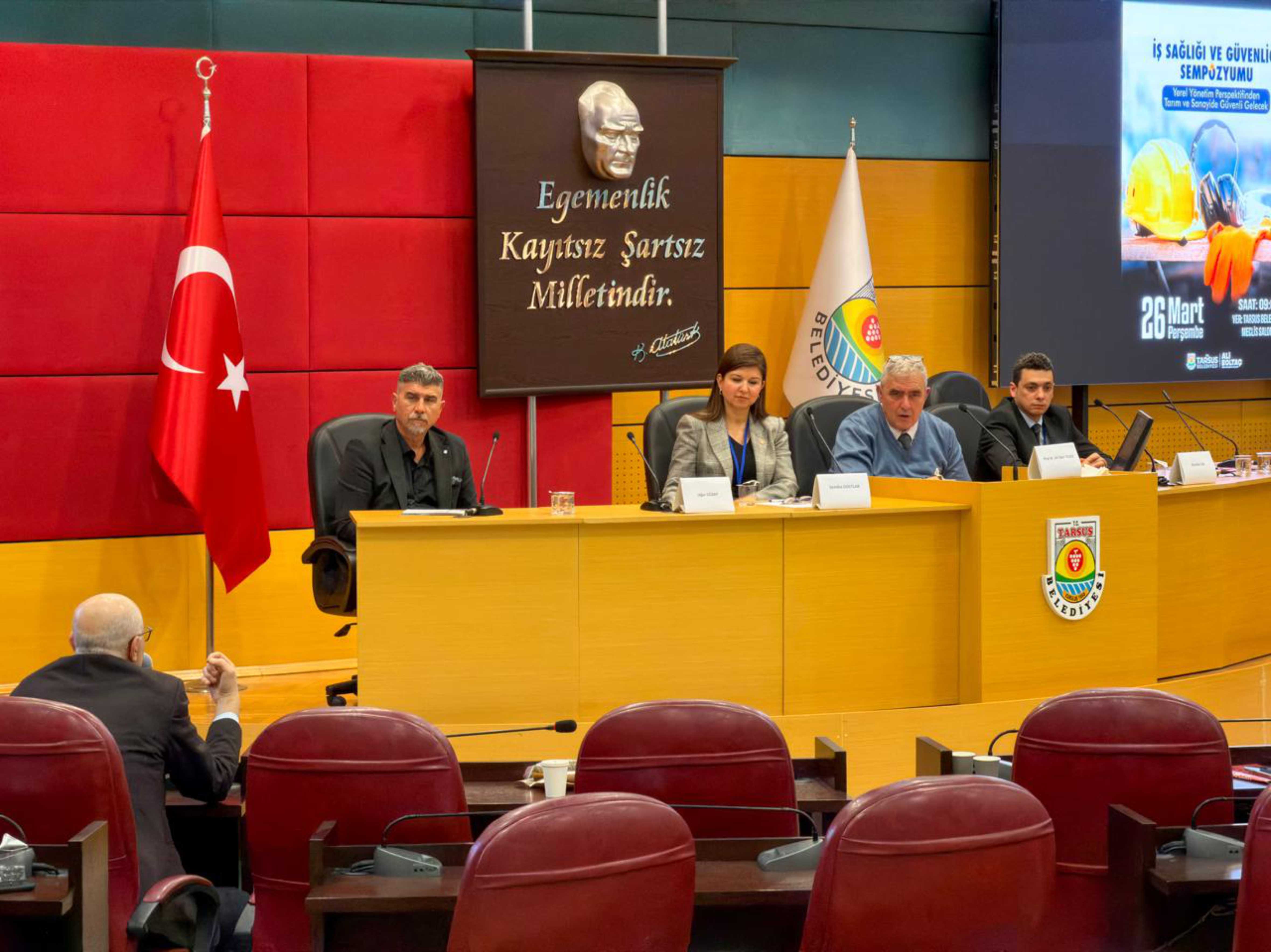 İŞ SAĞLIĞI VE GÜVENLİĞİ SEMPOZYUMU TARSUS BELEDİYESİ MECLİS SALONU’NDA GERÇEKLEŞTİRİLDİ - 7